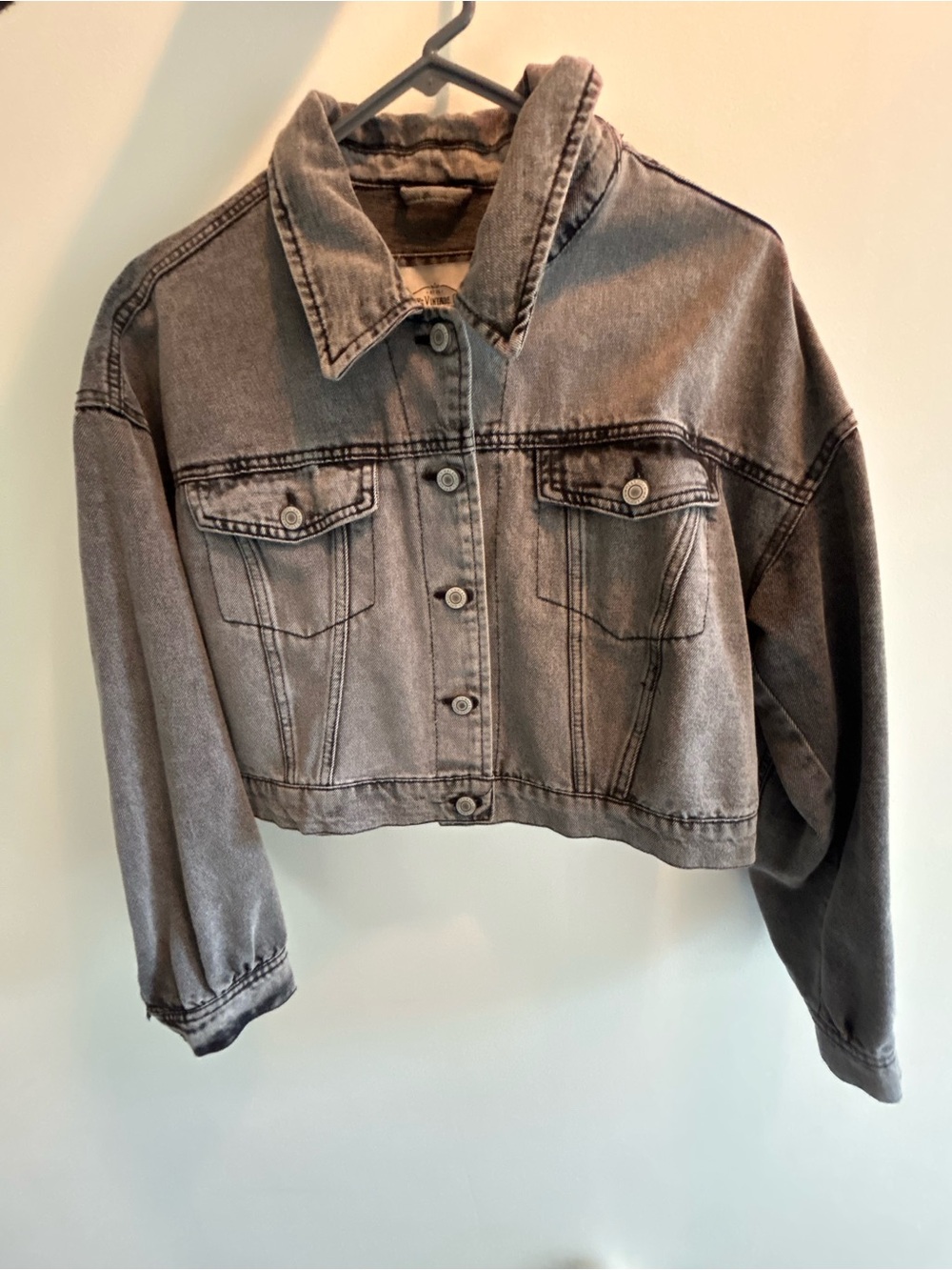 Women's Cropped Gray Denim Jacket - Classic Button-Front